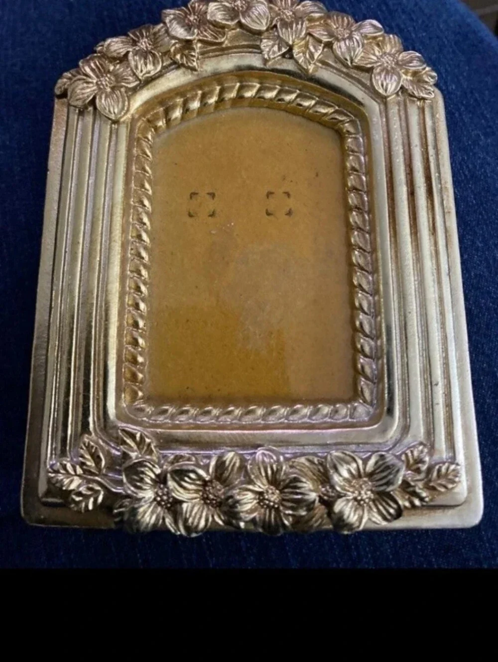 Beautiful/Elegant Vintage Floral Arched Metal Gold Tone Small Picture Frame